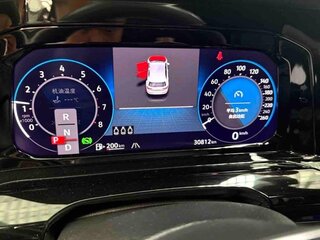 2023 Volkswagen Golf VIII, серый, 1900000 рублей, вид 5