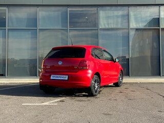 2010 Volkswagen Polo V, красный, 639000 рублей, вид 4
