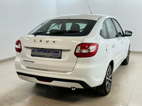2026 Lada (ВАЗ) Granta I Рестайлинг, белый, 1220000 рублей, вид 4