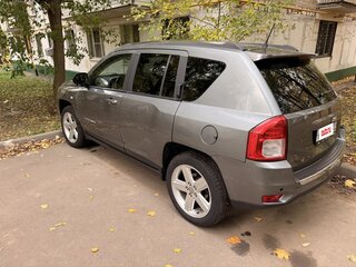 2012 Jeep Compass I Рестайлинг, серый, 900000 рублей, вид 2