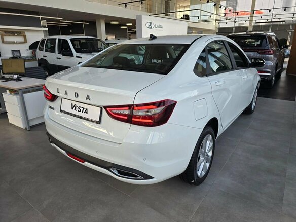 2026 Lada (ВАЗ) Vesta I Рестайлинг (NG), белый, 1785000 рублей - вид 3