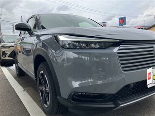2026 Honda Vezel II Рестайлинг, серый, 2285000 рублей, вид 4