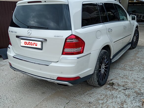2011 Mercedes-Benz GL-Класс 350 I (X164) Рестайлинг, белый, 1950000 рублей - вид 3