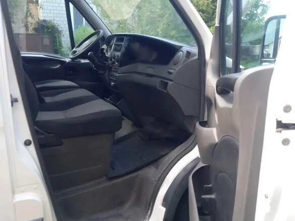 2013 Iveco Daily, белый, 1500000 рублей - вид 14