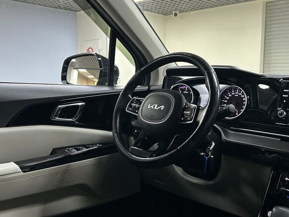 2021 Kia Carnival IV, чёрный, 3980000 рублей - вид 19