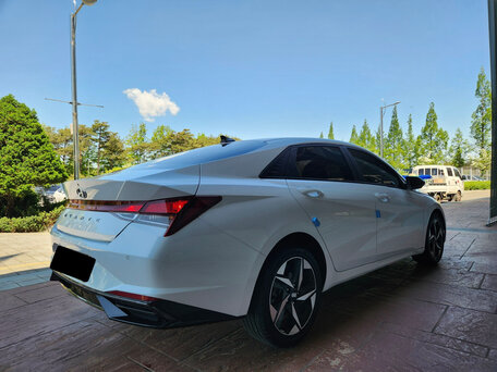 2023 Hyundai Avante VII, белый, 1760000 рублей, вид 4