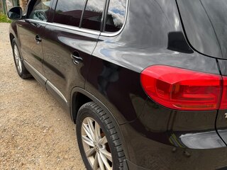 2012 Volkswagen Tiguan I Рестайлинг, чёрный, 1400000 рублей, вид 4