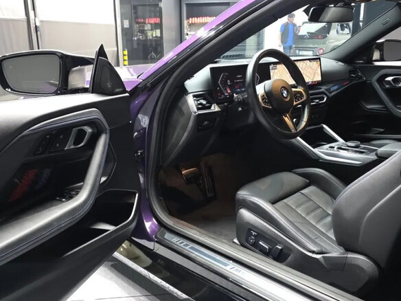 2024 BMW 2 серии M240i xDrive G42, фиолетовый, 7980000 рублей - вид 8