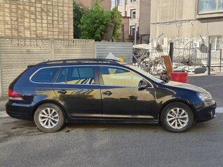 2010 Volkswagen Golf VI, чёрный, 700000 рублей, вид 3