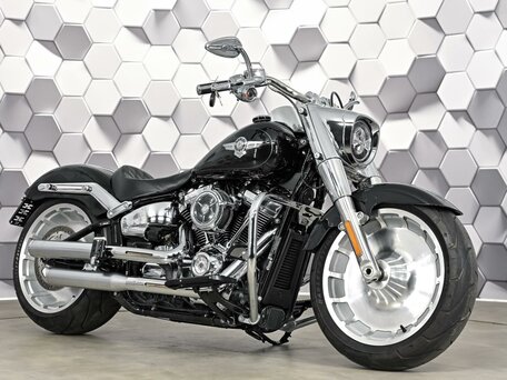 2021 Harley-Davidson Fat Boy, чёрный, 2227000 рублей, вид 1