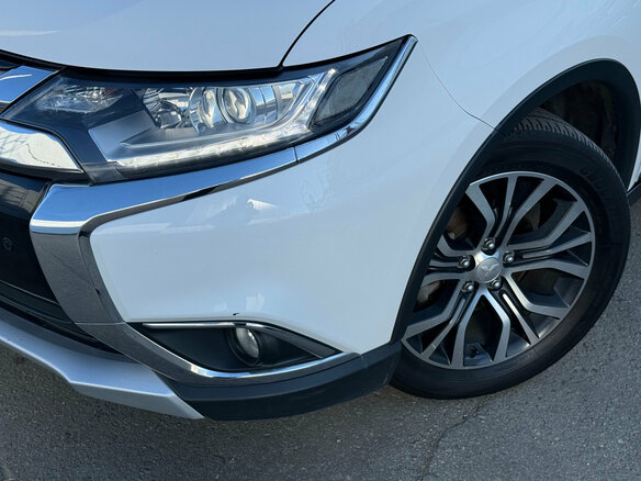 2017 Mitsubishi Outlander III Рестайлинг 2, белый, 1790000 рублей - вид 13