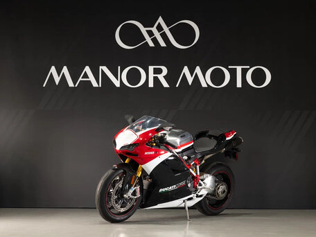 2010 Ducati 1198, чёрный, 4500000 рублей, вид 4