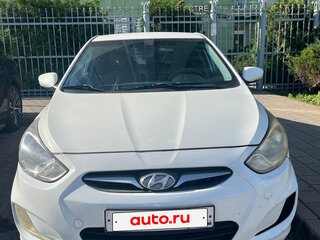 2014 Hyundai Solaris I Рестайлинг, белый, 800000 рублей, вид 1