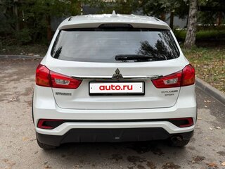 2019 Mitsubishi Outlander Sport I Рестайлинг 2, белый, 1220000 рублей, вид 5