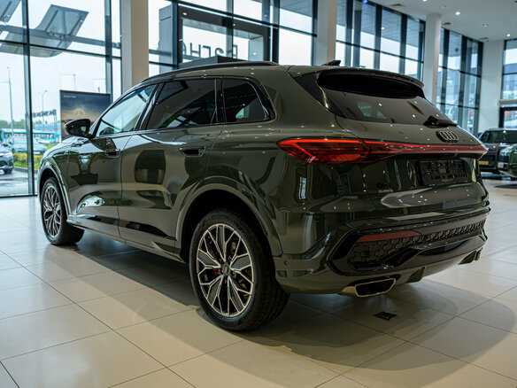 2026 Audi Q5 L III (GU), зелёный, 7199000 рублей - вид 6