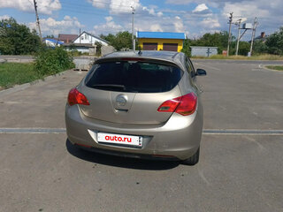 2011 Opel Astra J, бежевый, 570000 рублей, вид 4