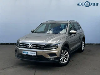2017 Volkswagen Tiguan II, бежевый, 2200000 рублей, вид 1