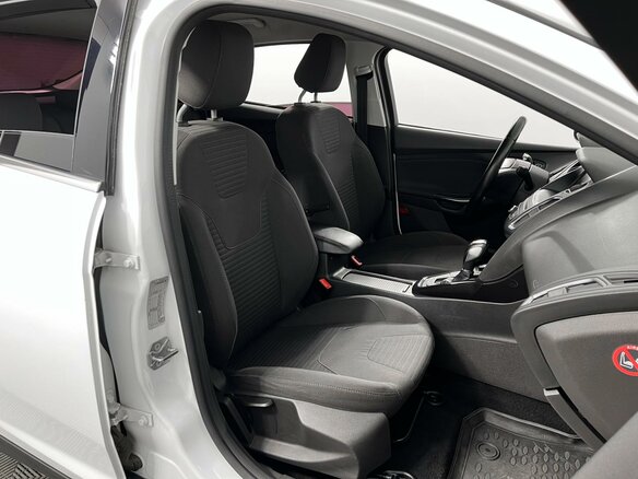 2017 Ford Focus III Рестайлинг, белый, 1275000 рублей - вид 7