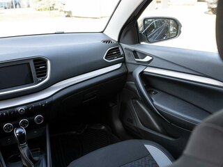 2026 Lada (ВАЗ) Vesta I Рестайлинг (NG), серый, 1705000 рублей, вид 5