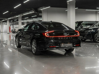 2022 Hyundai Sonata VIII (DN8), чёрный, 2730000 рублей, вид 4