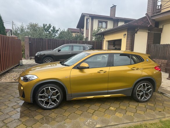 2020 BMW X2 sDrive18i I (F39), золотистый, 2350000 рублей