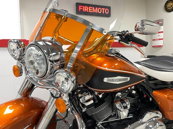 2023 Harley-Davidson Electra Glide, оранжевый - вид 20