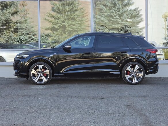 2026 Audi Q5 L III (GU), чёрный - вид 7
