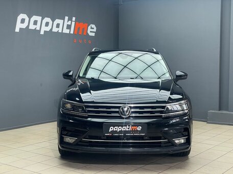 2019 Volkswagen Tiguan II, чёрный, 2767000 рублей, вид 2