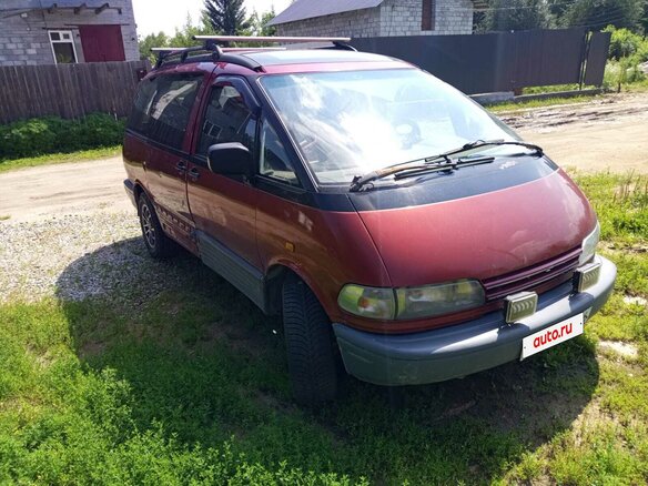 1992 Toyota Previa I (XR10, XR20), красный - вид 1