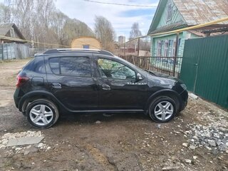 2017 Renault Sandero Stepway II, чёрный, 830000 рублей, вид 4