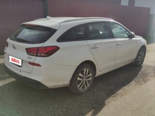 2018 Hyundai i30 III, белый, 1310000 рублей, вид 3