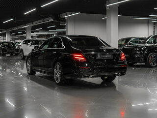 2019 Mercedes-Benz E-Класс 200 V (W213, S213, C238), чёрный, 4200000 рублей, вид 4