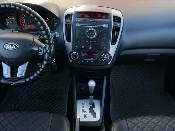 2012 Kia Ceed I Рестайлинг, серый, 750000 рублей - вид 2