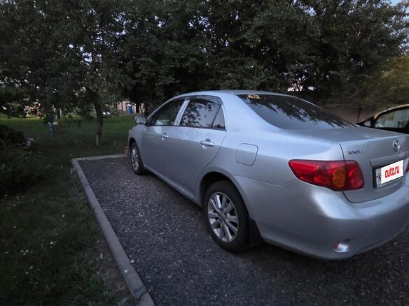 2008 Toyota Corolla X (E140, E150), серебристый, 460000 рублей - вид 3