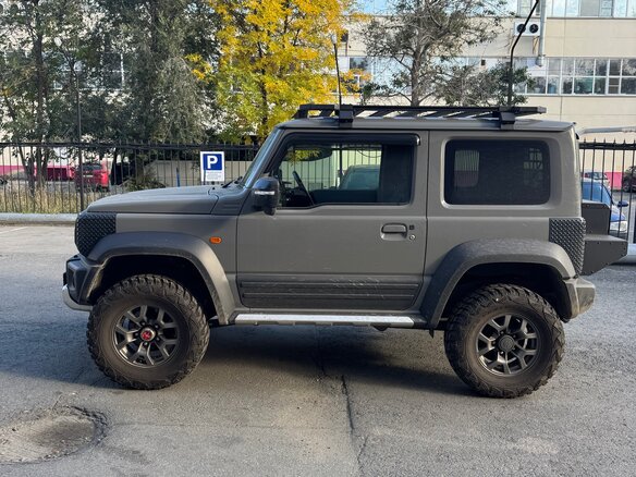 2019 Suzuki Jimny Sierra IV, серый, 2400000 рублей - вид 17