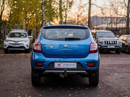 2016 Renault Sandero II, синий, 911000 рублей, вид 4