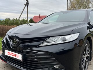 2020 Toyota Camry VIII (XV70), чёрный, 3280000 рублей, вид 4