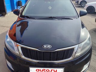 2014 Kia Rio 6-speed III, чёрный, 850000 рублей, вид 3