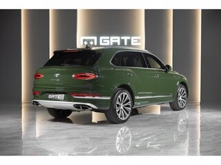 2023 Bentley Bentayga EWB I Рестайлинг, зелёный, 26000000 рублей, вид 2