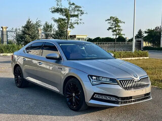 2023 Skoda Superb III Рестайлинг, серый, 2100700 рублей, вид 3