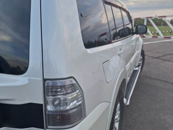 2015 Mitsubishi Pajero IV Рестайлинг 2, белый, 2330000 рублей - вид 12