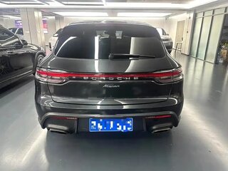 2022 Porsche Macan I Рестайлинг 2, серый, 4909000 рублей, вид 5