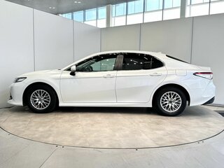 2020 Toyota Camry VIII (XV70), белый, 3200000 рублей, вид 4