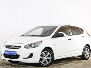 2013 Hyundai Solaris I, белый, 949000 рублей, вид 3
