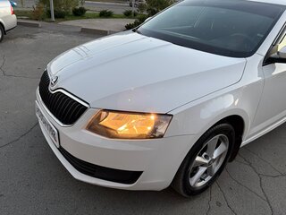 2013 Skoda Octavia III (A7), белый, 790000 рублей, вид 4