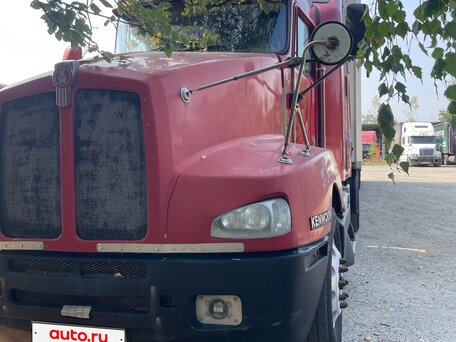 2004 Kenworth T600, красный, 1100000 рублей, вид 2