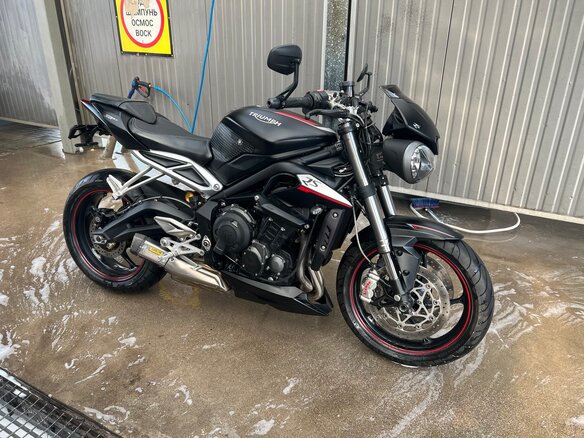 2019 Triumph Street Triple, чёрный, 750000 рублей - вид 6