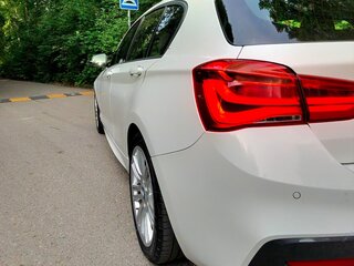 2015 BMW 1 серии 118i II (F20/F21) Рестайлинг, белый, 1390000 рублей, вид 3