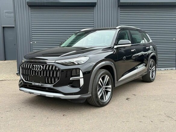 2026 Audi Q6 40 TFSI, чёрный