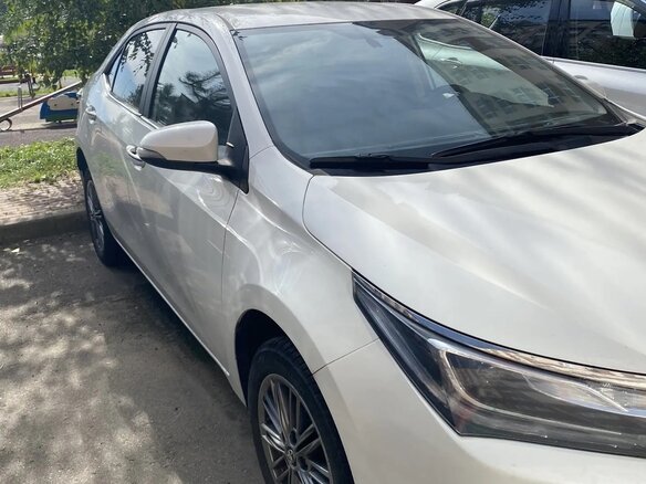 2018 Toyota Corolla XI (E160, E170, E180) Рестайлинг 1, белый, 1850000 рублей